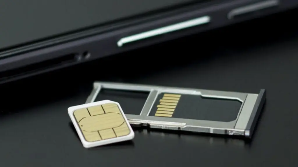 So sánh 2 SIM vật lý và eSIM có gì khác nhau, nên đổi không? sim vat ly va esim 1