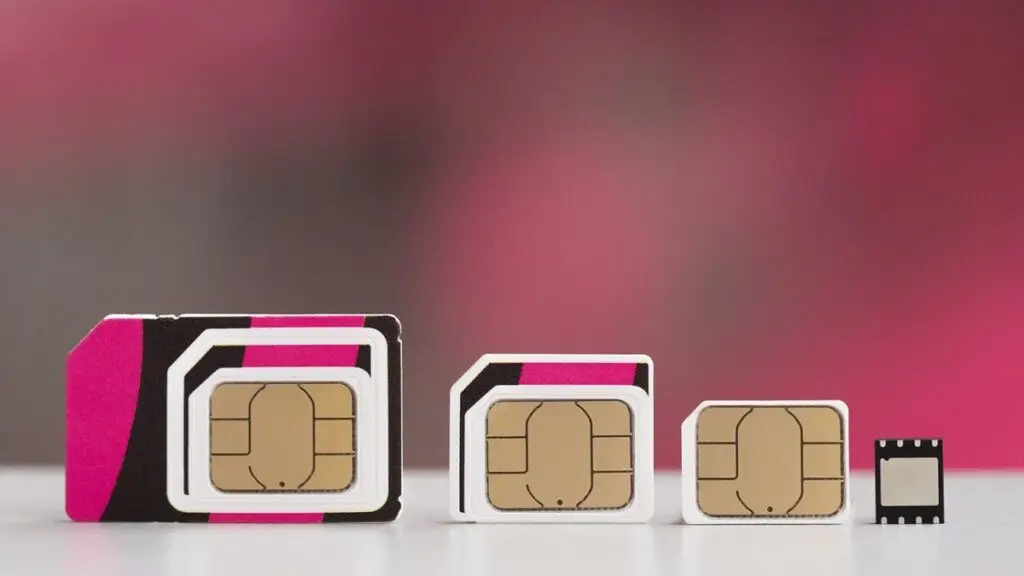 So sánh 2 SIM vật lý và eSIM có gì khác nhau, nên đổi không? sim vat ly va esim 2