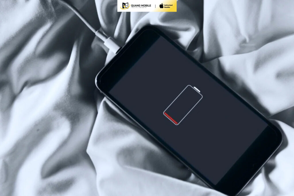 Sạc iPhone Qua Đêm: Kẻ Giết Pin Thầm Lặng Hay Chỉ Là Tin Đồn? co nen sac iphone qua dem khong
