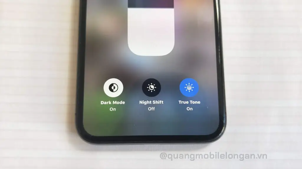 Bí Kíp 10 Bước Kiểm Tra iPhone Cũ Như Chuyên Gia (Tránh Mất Tiền Oan) man hinh true tone